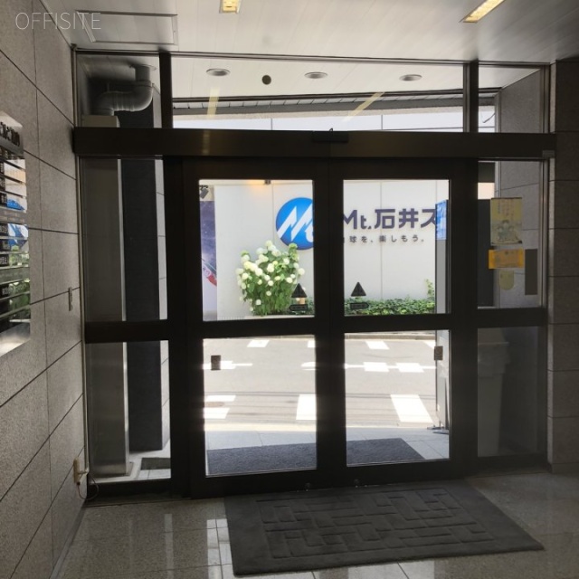 千石屋ビル エントランス