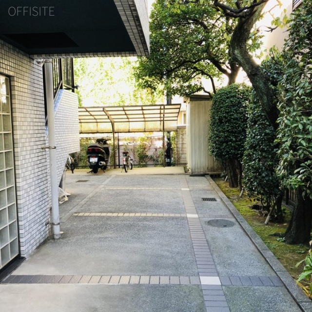 アルカディア表参道 駐車場