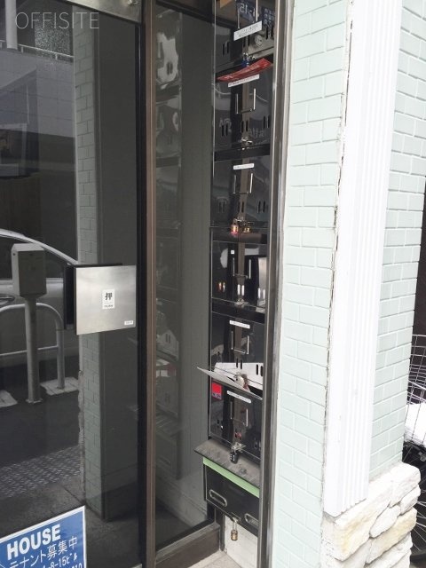 1-8-15ビル 郵便受け