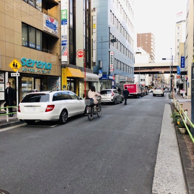 サンエイビル ビル前面道路