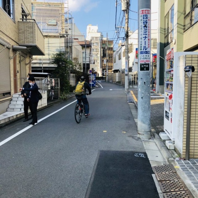 SEA BIRDビル ビル前面道路