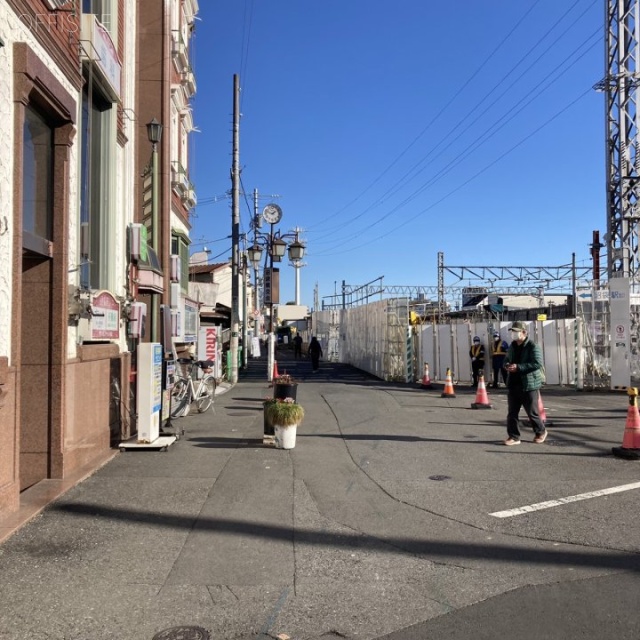 タウンセンタービル沼袋 ビル前面道路