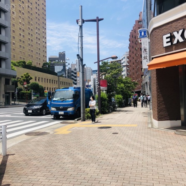 井門九段下ビル ビル前面道路