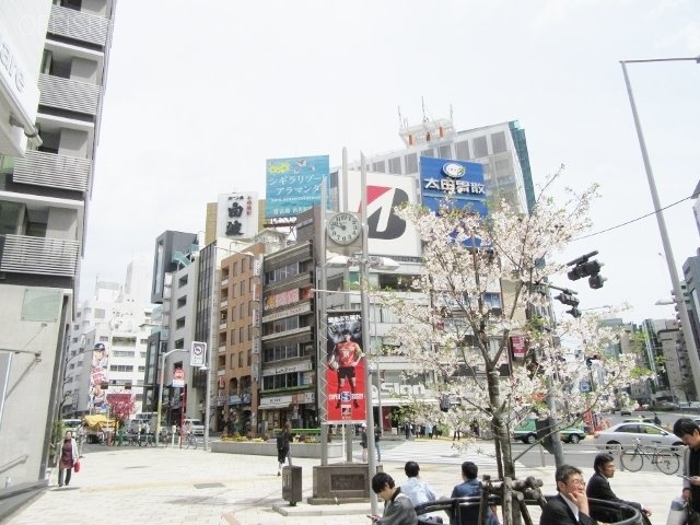 北青山吉川ビル ビル前面道路