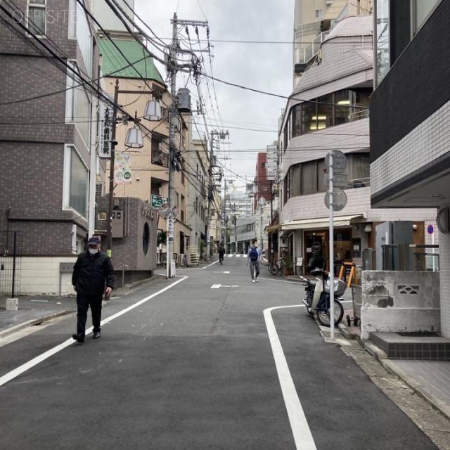 大塚サウスコート ビル前面道路