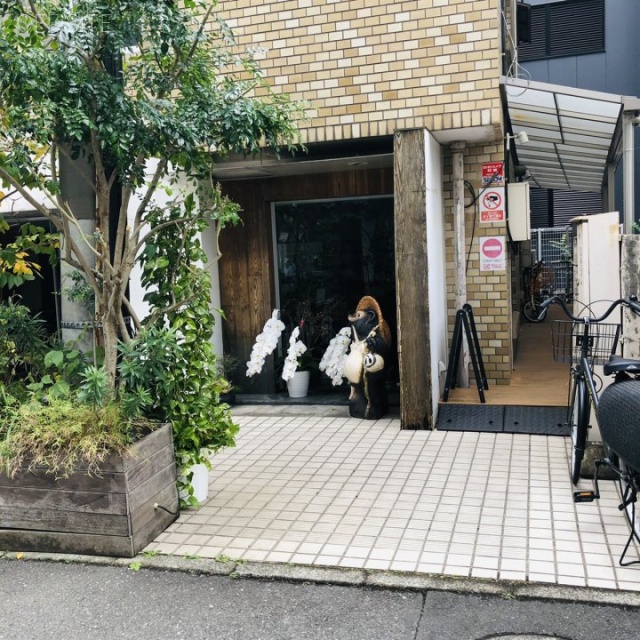 DeLCCS南青山 エントランス