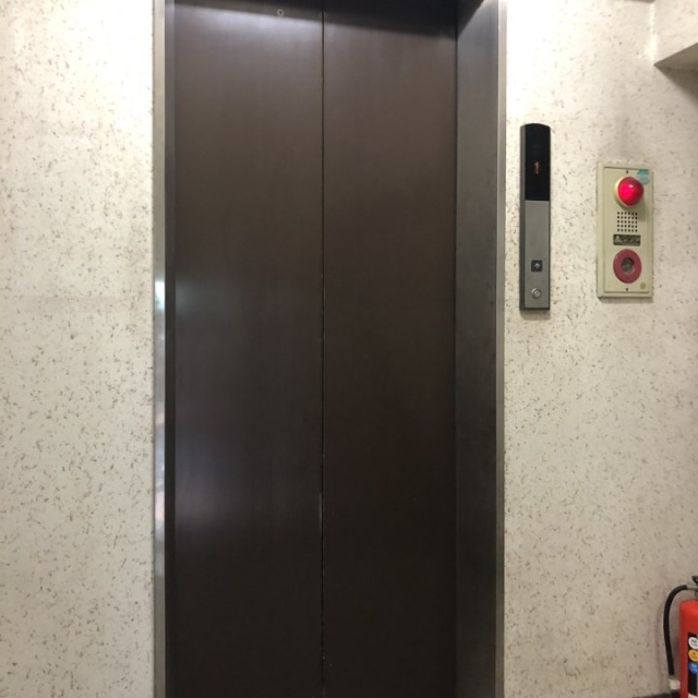 大井寿ビル　エレベーター