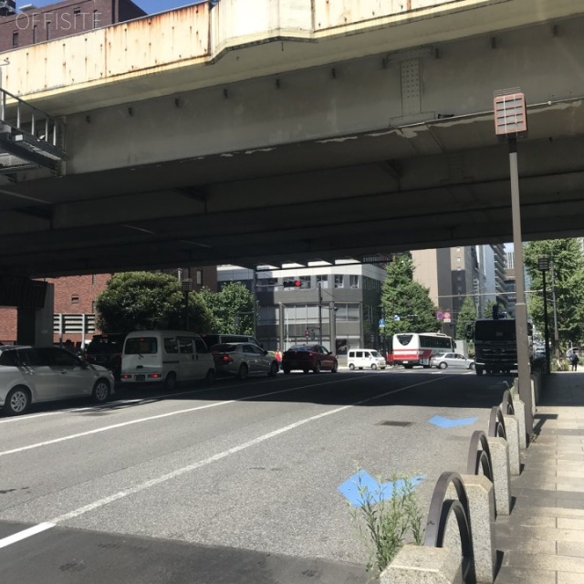 八丁堀医療ビル ビル前面道路