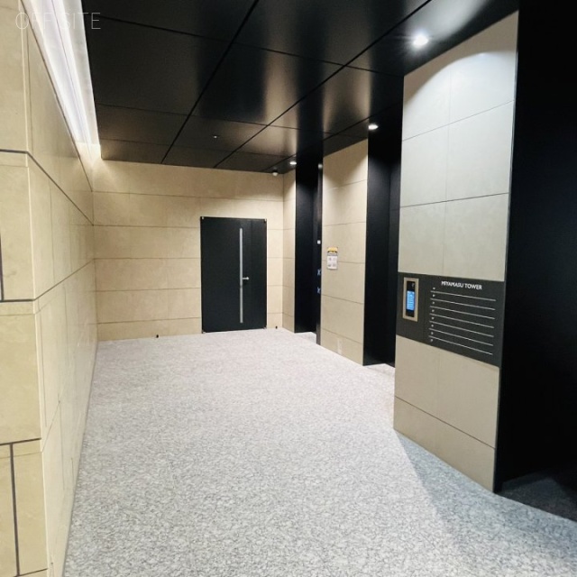 MIYAMASU TOWER　エレベーターホール