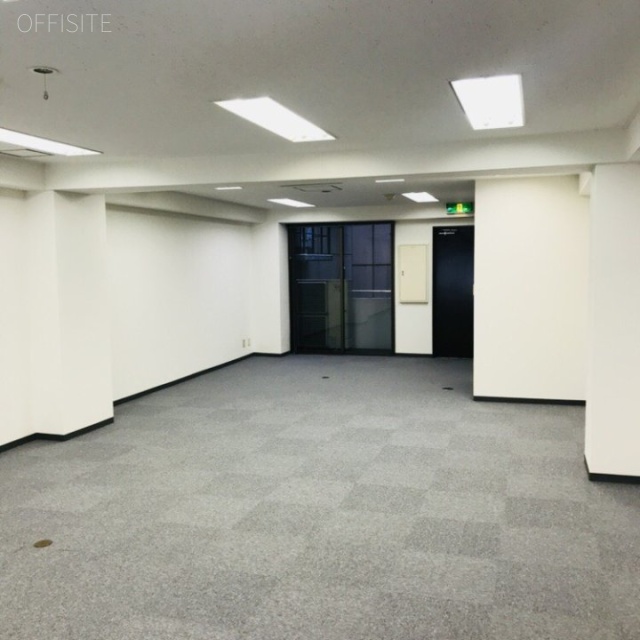 シウトウビル 室内