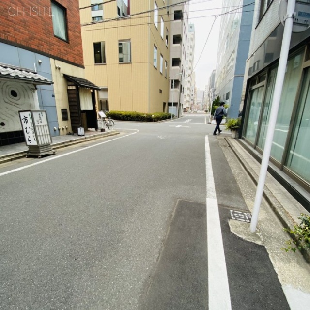 SKセントラルビル ビル前面道路