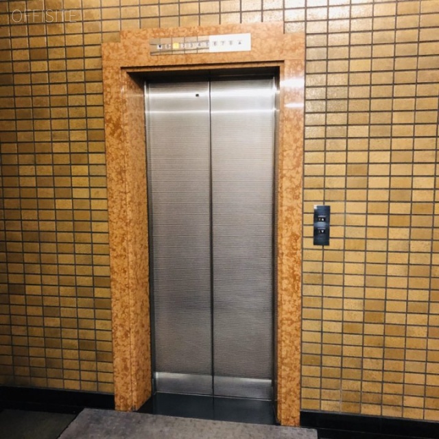 銀座新六洲ビル エレベーター