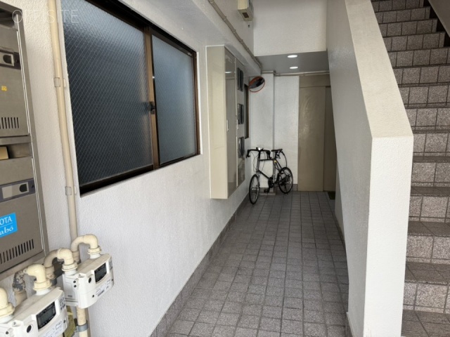 岩浪ビル　エントランス