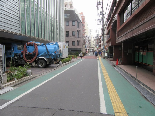 砂原ビル ビル前面道路