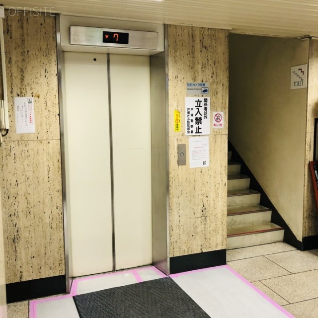 ORAGAビル エレベーター