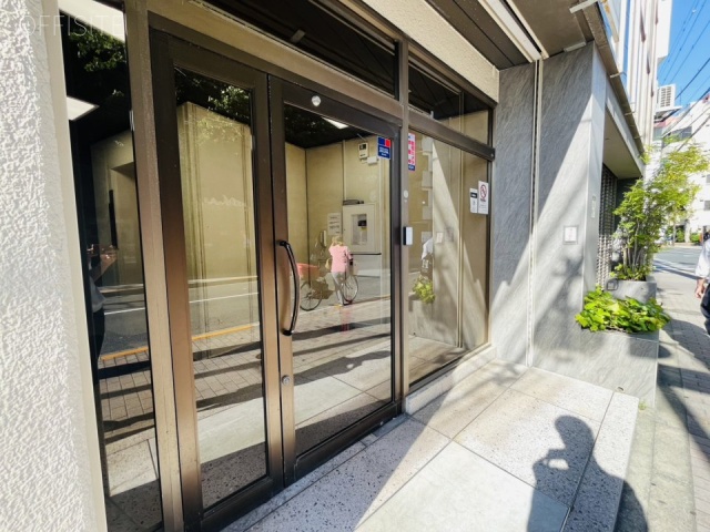 市野ビル エントランス