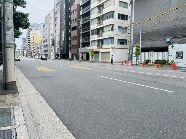 ニューイワサキビル　前面道路