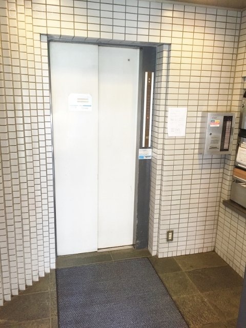 サン栄ビル　エレベーター