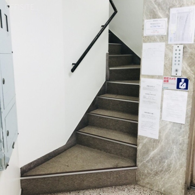 新第一ビル エントランス
