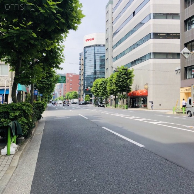 五城ビル ビル前面道路