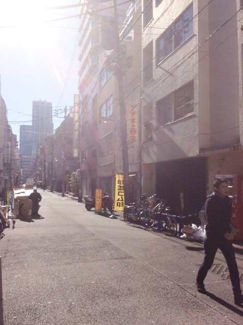 清水ビル ビル周辺道路