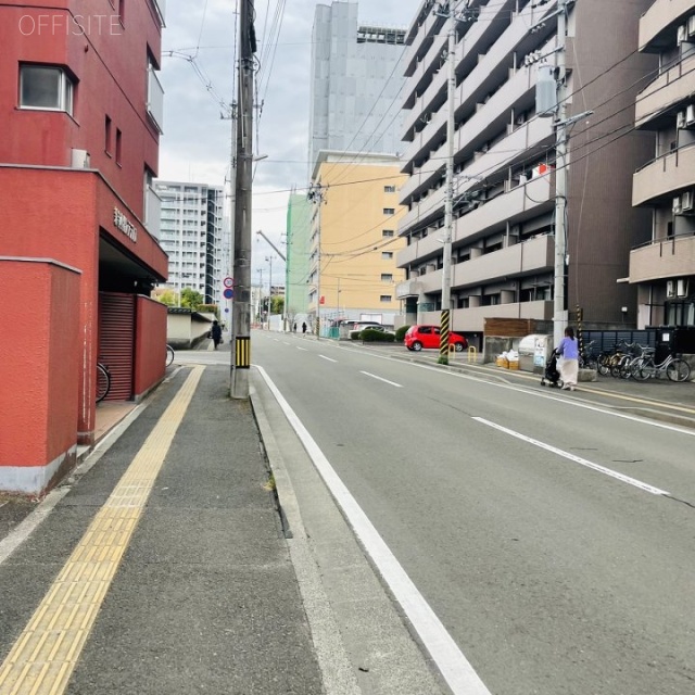 ナガイビル 前面通り