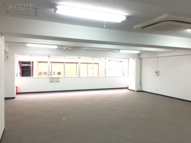 進盛ビル 室内