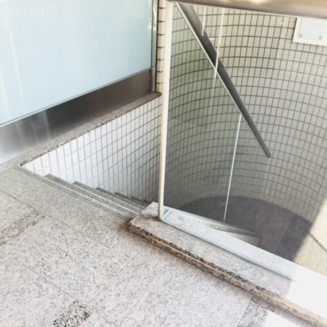 サンライズ三田ビル　エントランス