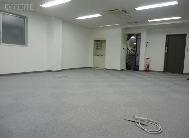 人材開発ビル 室内