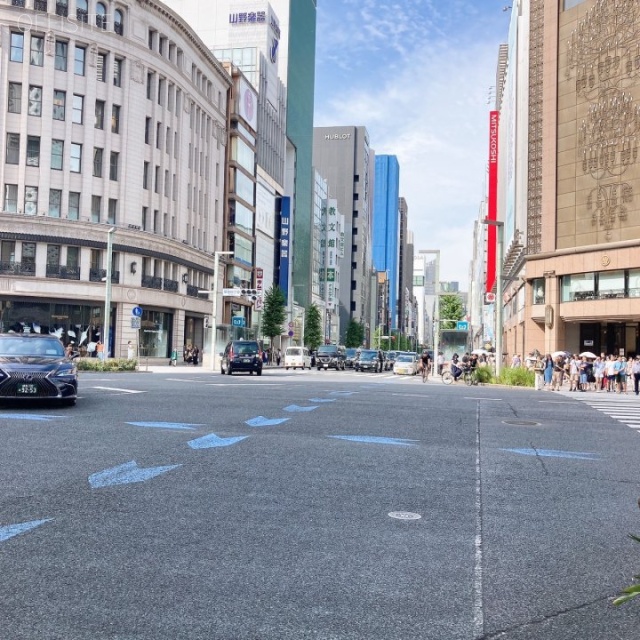 GINZA PLACE 前面道路
