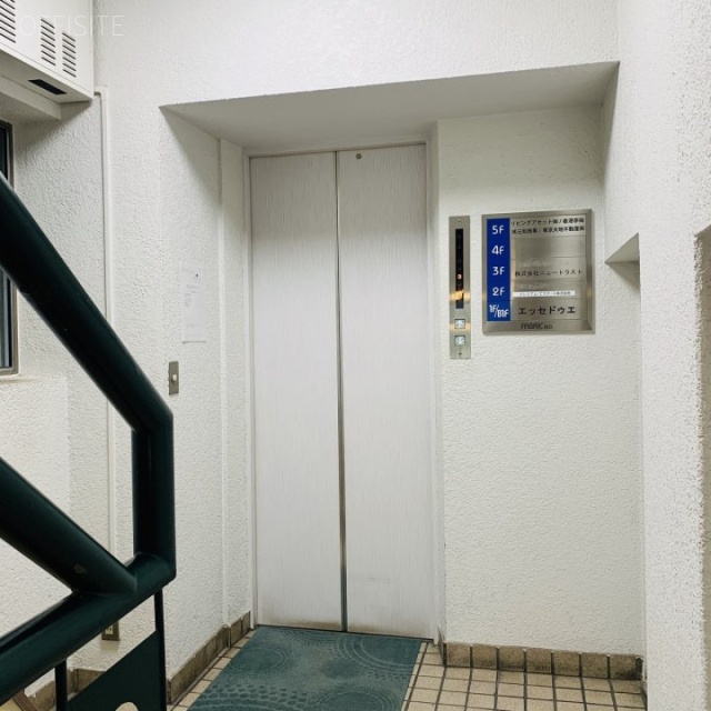 ファブリックビル エレベーター