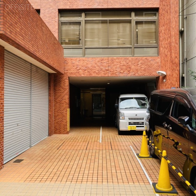 西新宿第一手塚ビル 外観