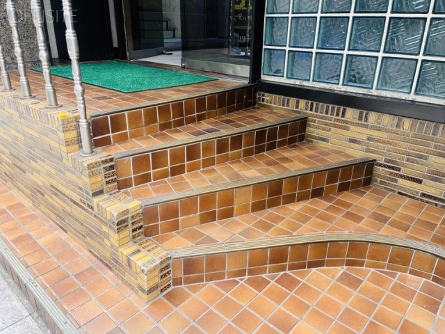 見真(けんしん)ビル　エントランス