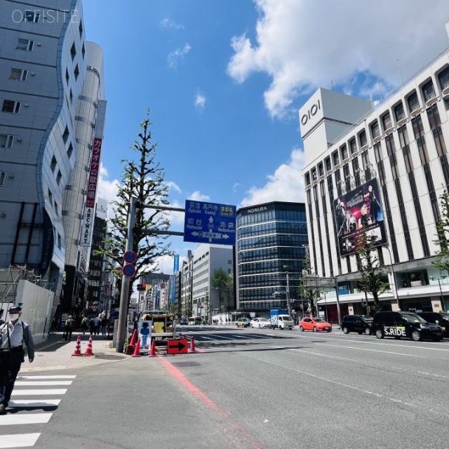 エクレ新宿 靖国通り沿い