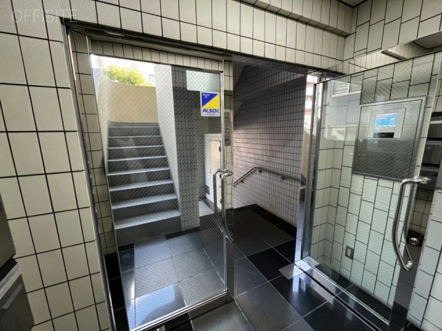 第1小田ビル　エントランス