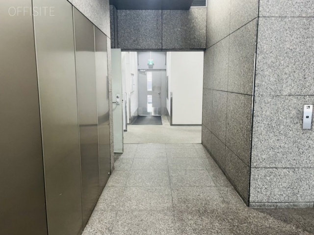 トラスティ麹町ビル　エントランス