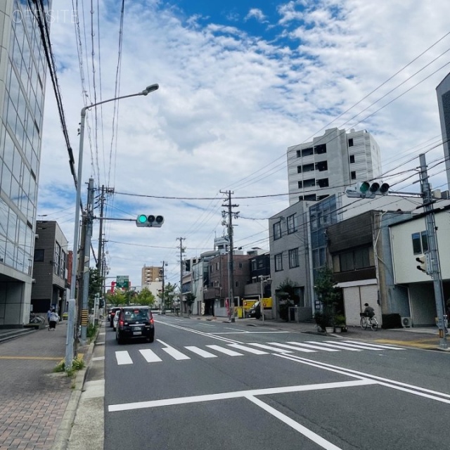 第一シロキビル 前面道路