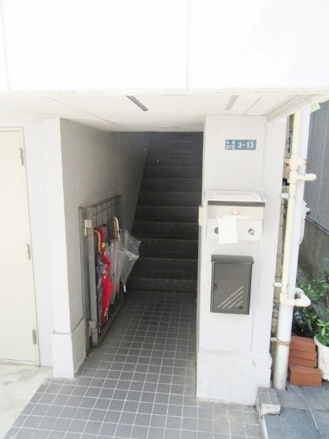 三泉社ビル 画像