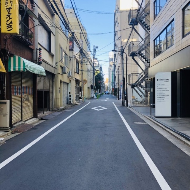 VORT末広町Ⅱ ビル前面道路