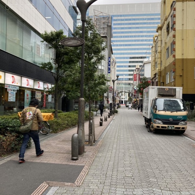 オリックス品川ビル ビル前面道路