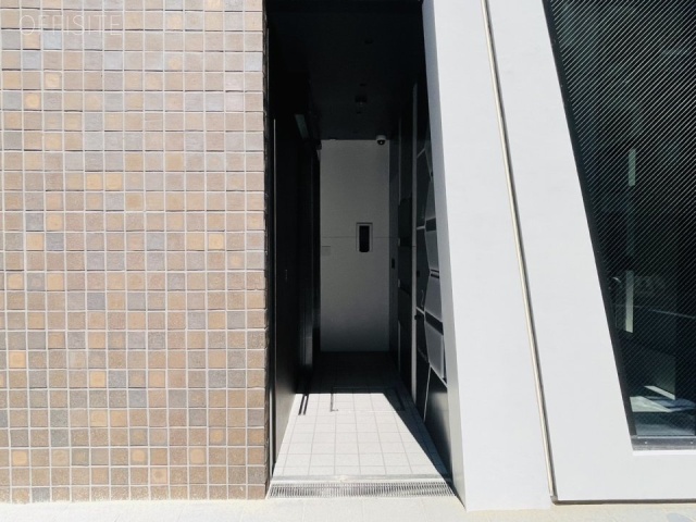 Sobe.Japan.BLD オフィスビル出入口