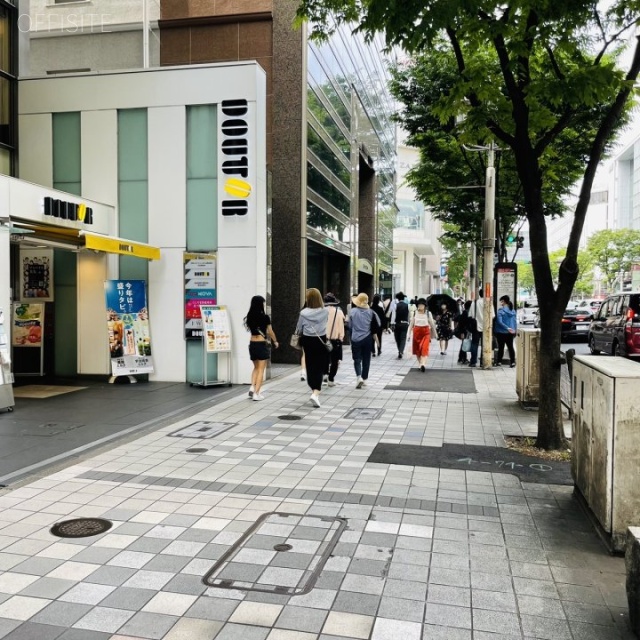 ドトール名古屋栄ビル 前面歩道