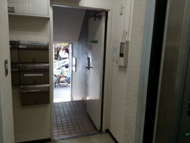 ニュー駿河台ビル エントランス