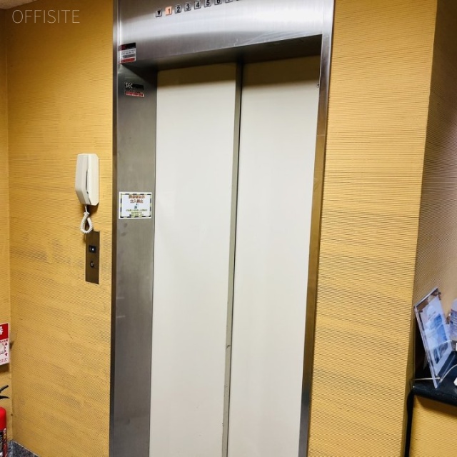 写光ビル エレベーター