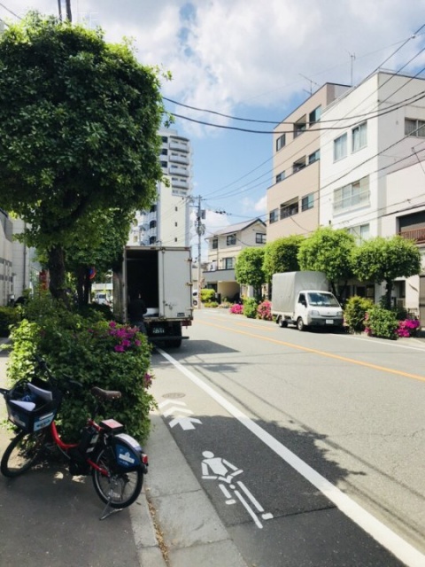 Jc street Kagura ビル前面道路