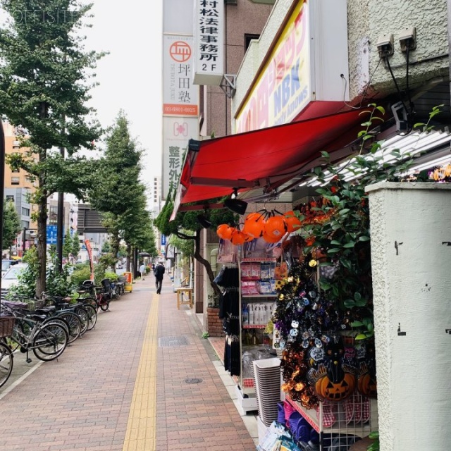 第2KSビル ビル前面道路