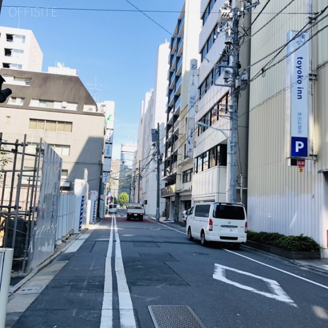 馬喰町TYビル ビル前面道路