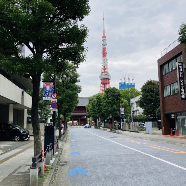 芝公園PRーEXビル ビル前面道路