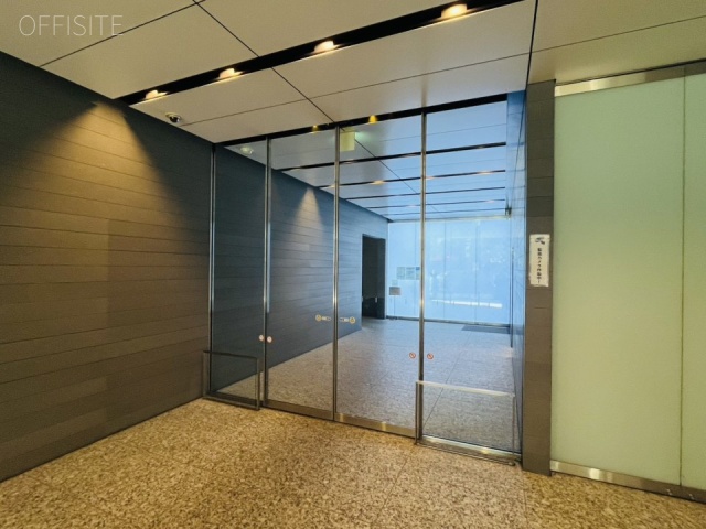 ヒューリック麹町ビル　エントランス