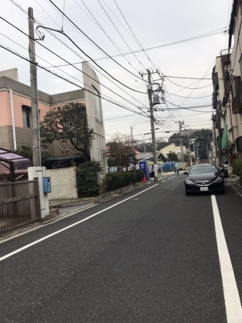 矢澤ビル ビル前面道路